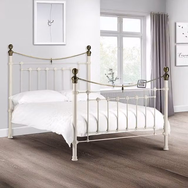 Julian Bowen Victoria Metal Bed Frame in White, W/D/H: 180 x 200 cm