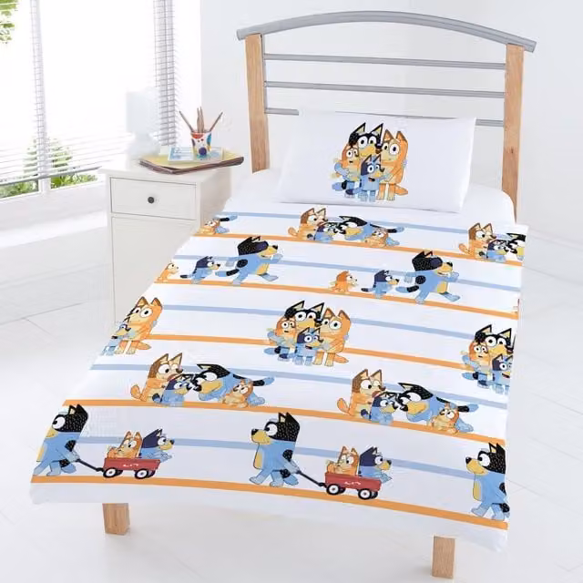Bluey Childrens Reversible Striped Cotton Duvet Cover and Pillowcase Set in Blue, Yellow and White