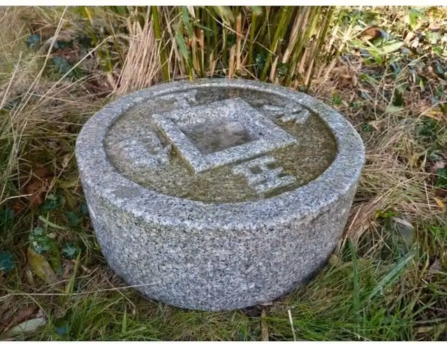 Buttercup Farm Zeni Gata Water Basin, Grey, Dia: 36 cm, H: 13.5 cm