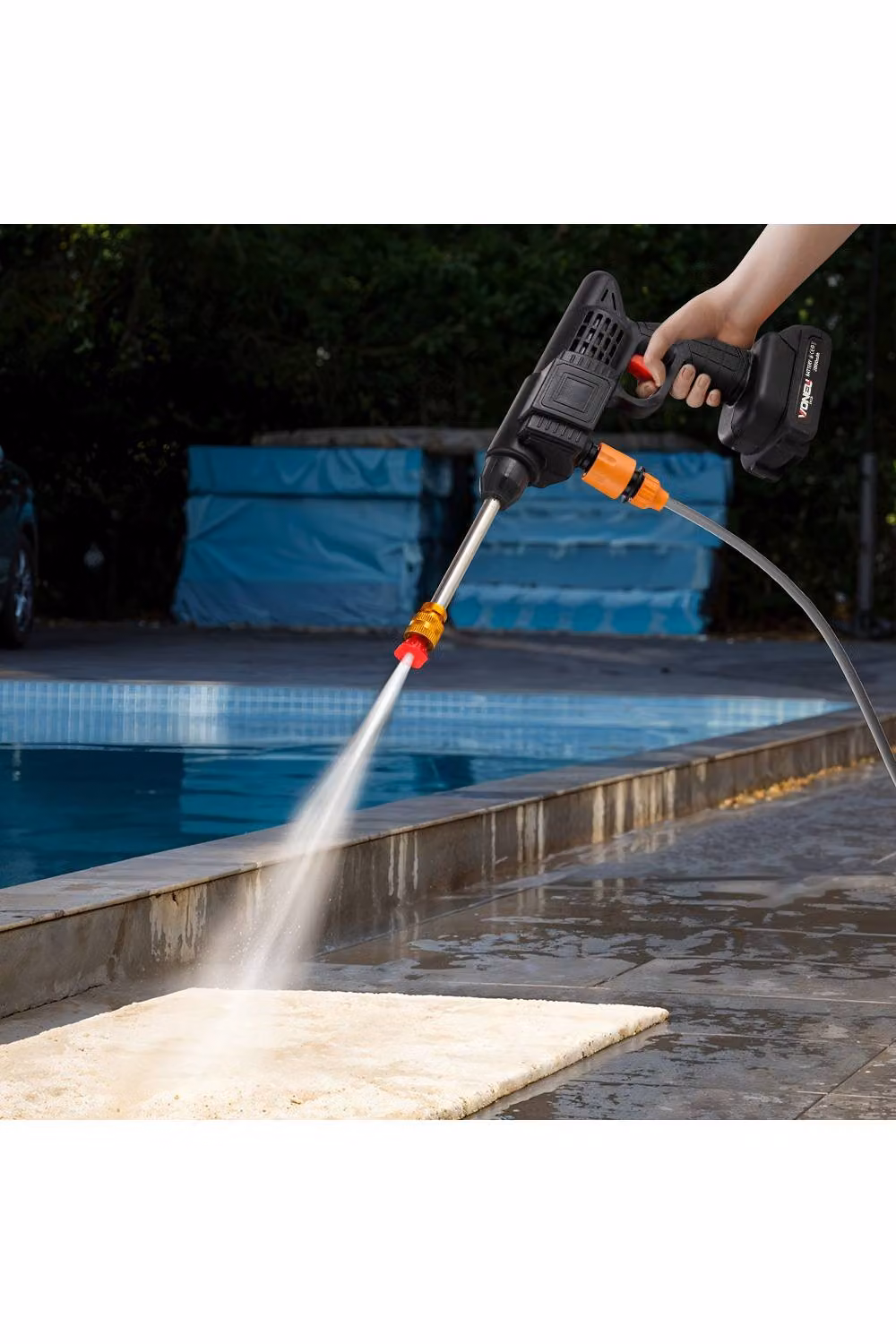Living and Home 21-Volt Portable Cordless Handheld Pressure Washer in Black with 5m Hose, 2 Batteries and 3 Nozzles – 2