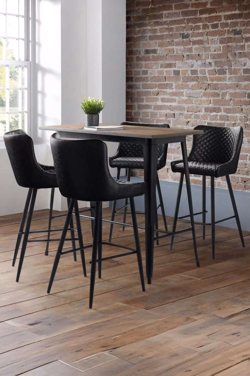 Julian Bowen Luxe Diamond Quilted Faux Leather Bar Stool in Black – 6