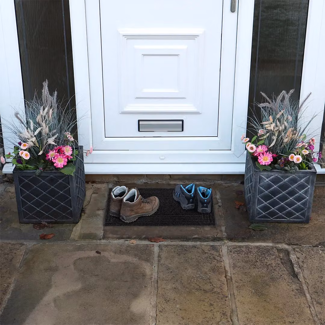 JVL Spaghetti Scraper Mud Grabber Doormat with Black Border, W: 40 cm, D: 60 cm – 2