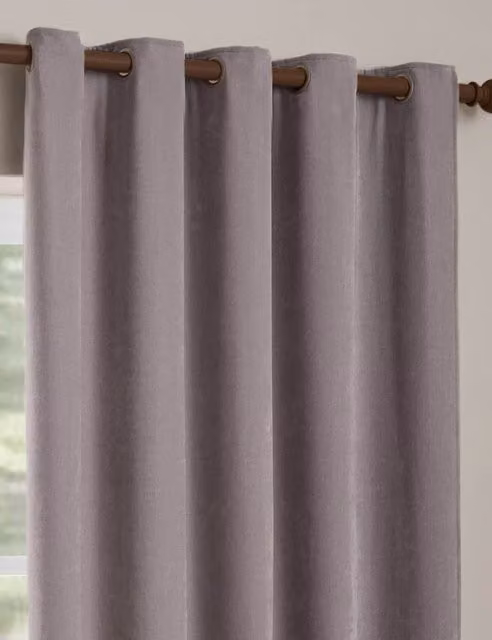 YARD Mauve Chenille Velvet Eyelet Curtains, Opaque, H: 183 cm x W: 117 cm