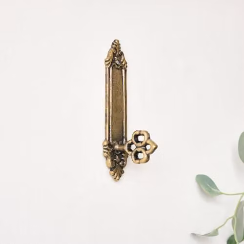 Melody Maison Gold Metal Wall Mounted Key Hook