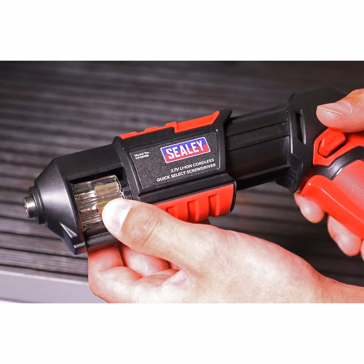 Loops 14 Pack 3.7V Quick Select Cordless Screwdriver Set with 1.3Ah Lithium-ion Rechargeable Battery, Multicolour – 4