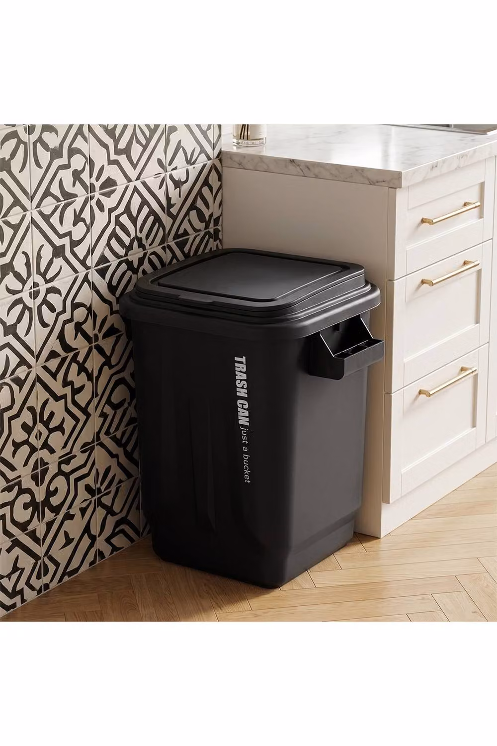 Living and Home 23L Industrial Style Plastic Rubbish Bin with Flip Lid and Handles in Black – 2