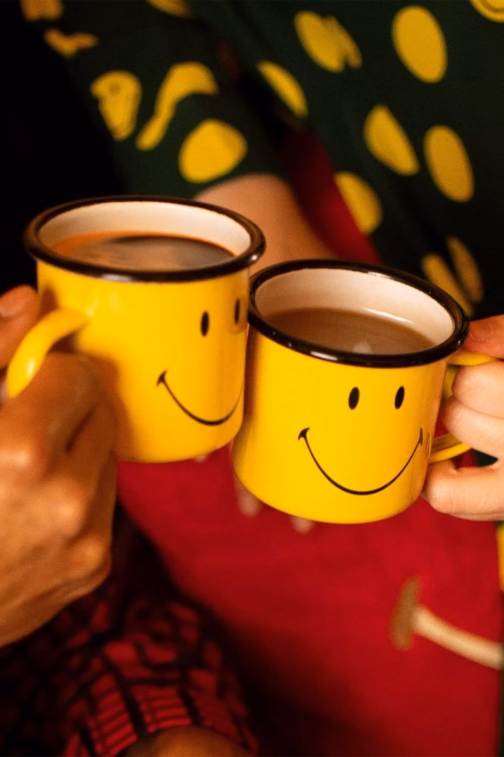 Suck UK Smiley Enamel Mug in Yellow, 350 ml – 4