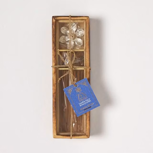 Homescapes Zen Incense Gift Set with Vanilla Fig and Honeycomb Cones in Blue and Brown