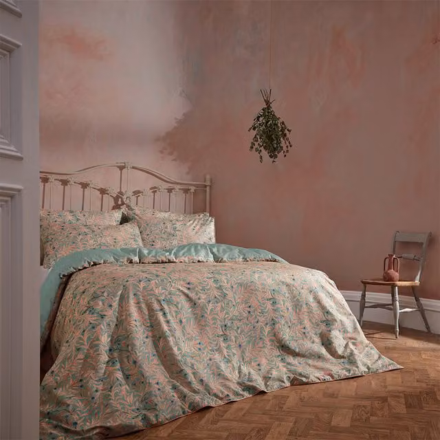 Make it a Home Malory Botanical Reversible Cotton Percale Duvet Cover Set in Pink and Orange, 140 x 200 cm