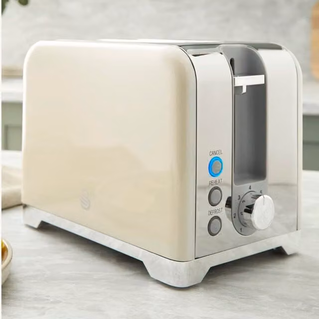 Swan 2 Slice Stainless Steel Toaster in Beige
