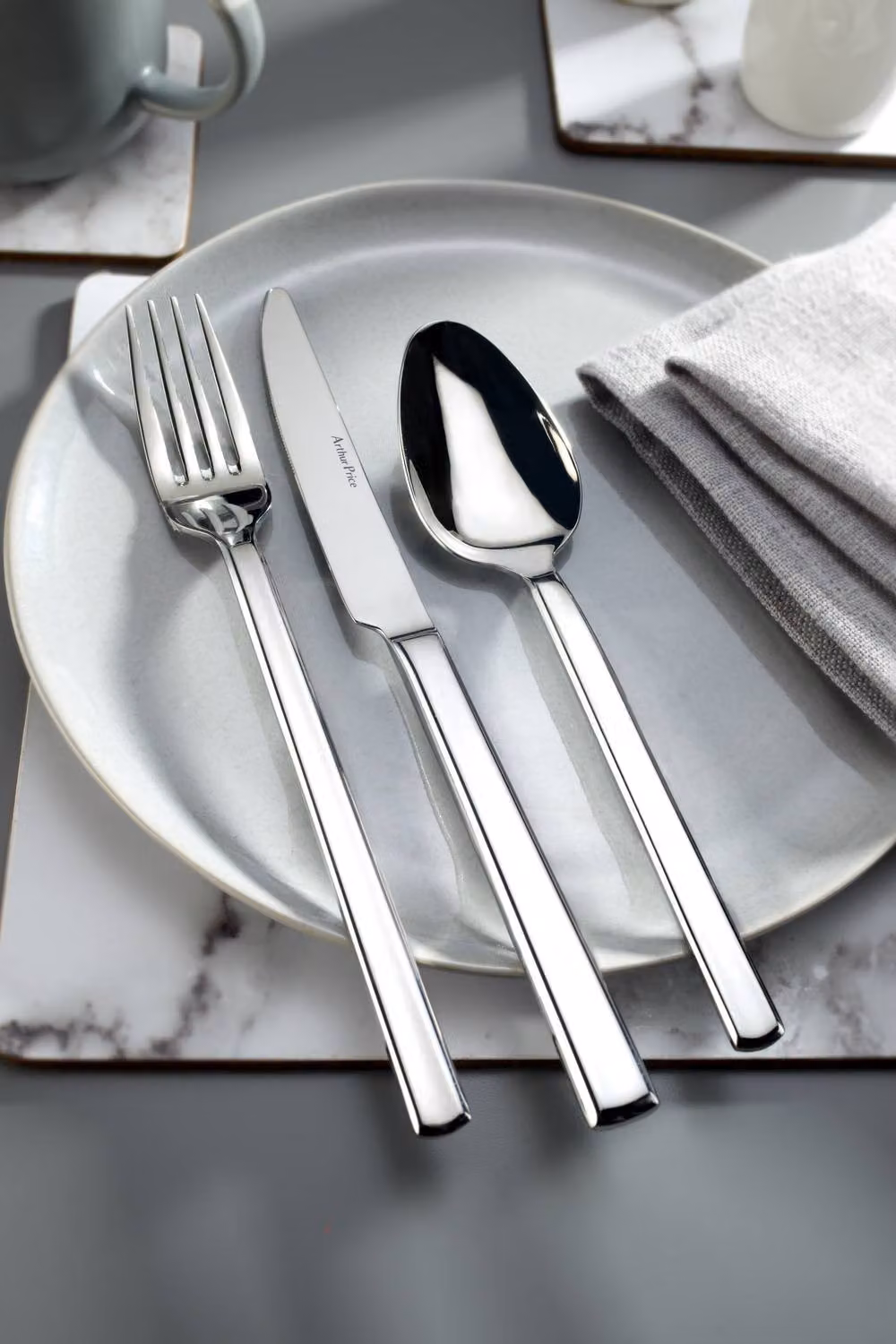 Arthur Price Horizon 24 Piece Stainless Steel Cutlery Set for 6 People in Polished Silver with Case – 3