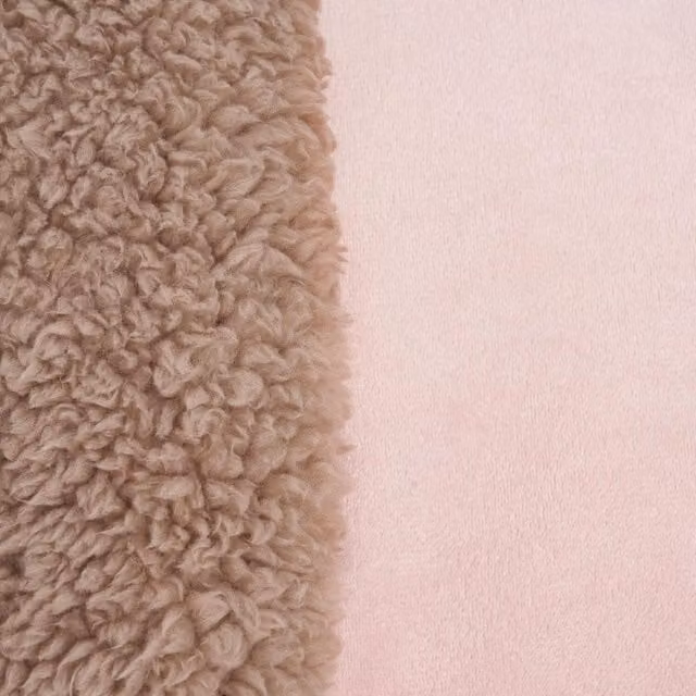 Brentfords Pink Fluffy Fleece Throw, Width: 110 cm
