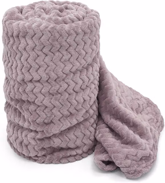 Velosso Super Soft Plush Chevron Throw Blanket in Grey and Purple, W/D/H: 127 x 152 cm