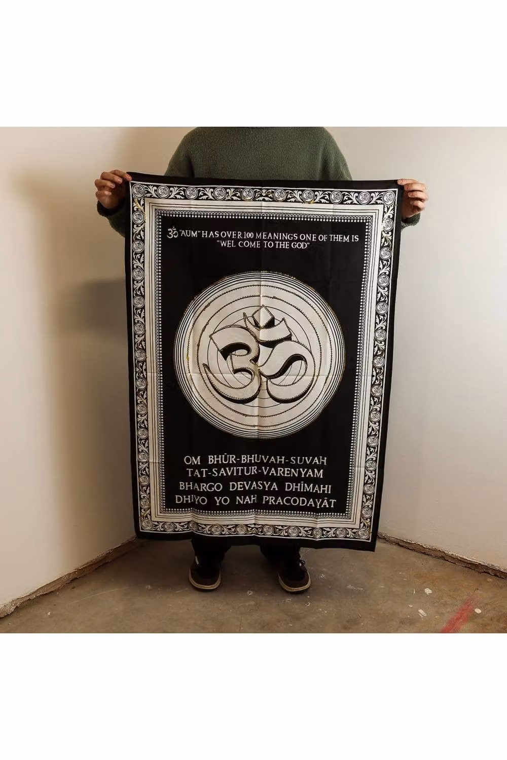 KDMD Om Sacred Spiritual Cotton Textile Wall Hanging, Black, White and Gold, W: 70 cm, H: 110 cm – 2