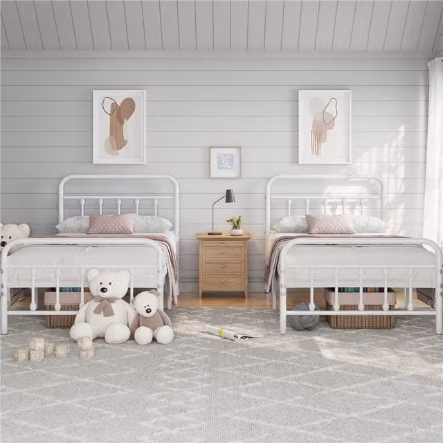 Yaheetech Vintage Metal Bed Frame in White, Single