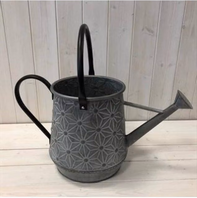 KDMD Grey Embossed Daisy Design Galvanised Steel Watering Can with Tapered Base