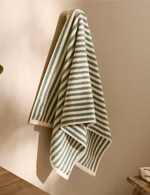 YARD Hebden Striped Fluffy Pure Cotton Bath Towel, Medium, Green