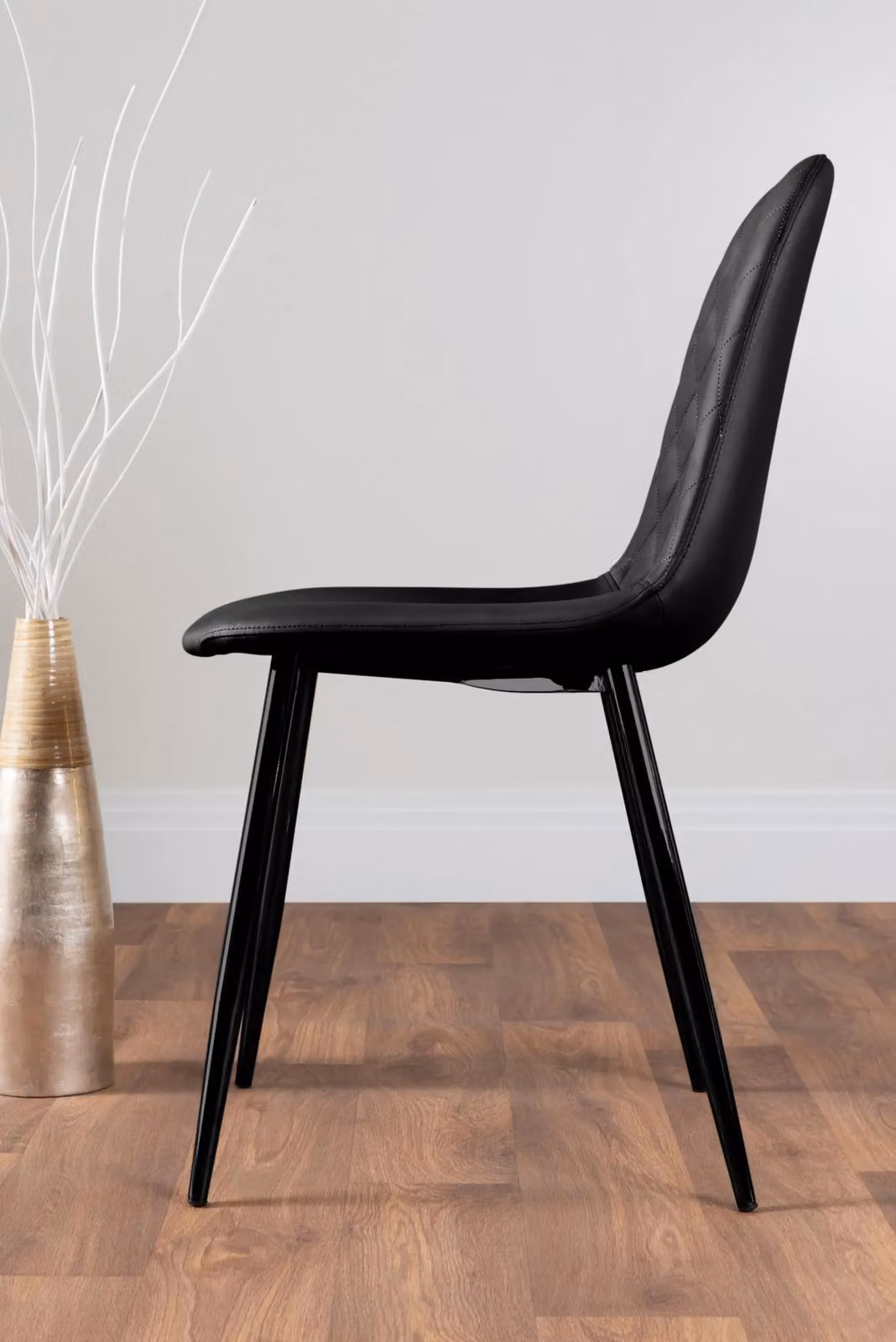 FurnitureboxUK Novara Round Glass Dining Table and 4 Corona Faux Leather Chairs in Black – 4