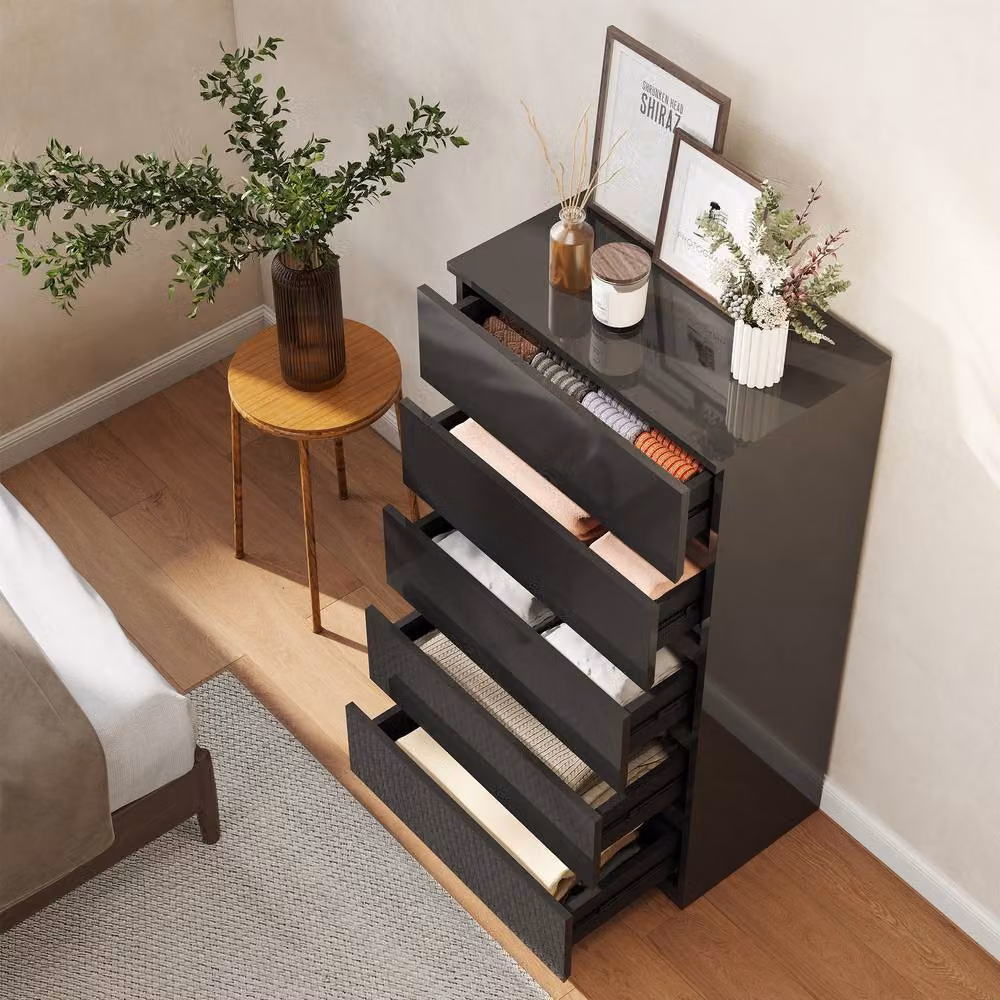 STILVORA Minimalist Black Glossy Chest of Drawers with 5 Soft-Close Drawers – 8