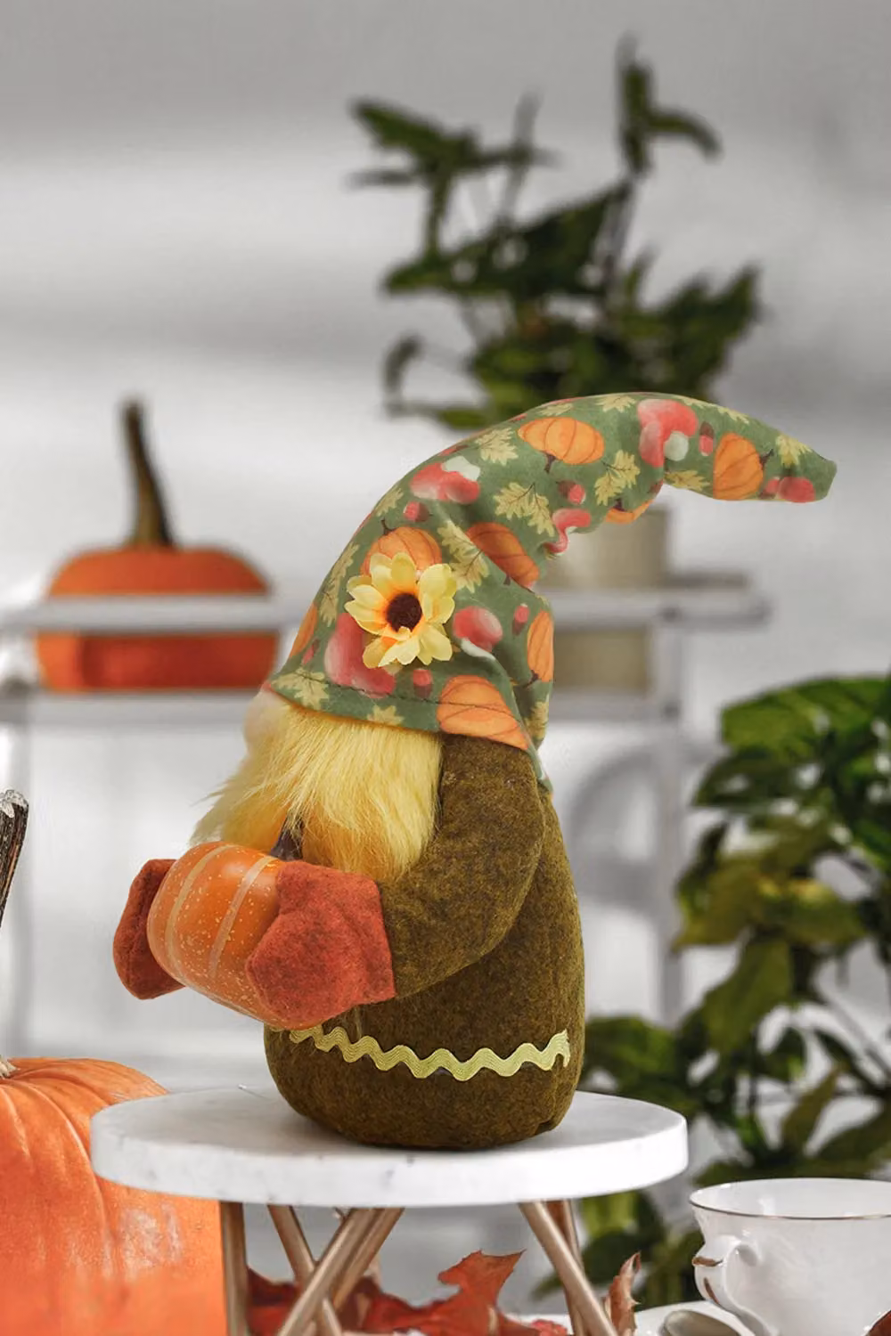 Livingandhome Halloween Faceless Plush Gnome with Pumpkin Hat, Green Tabletop and Shelf Decoration – 2