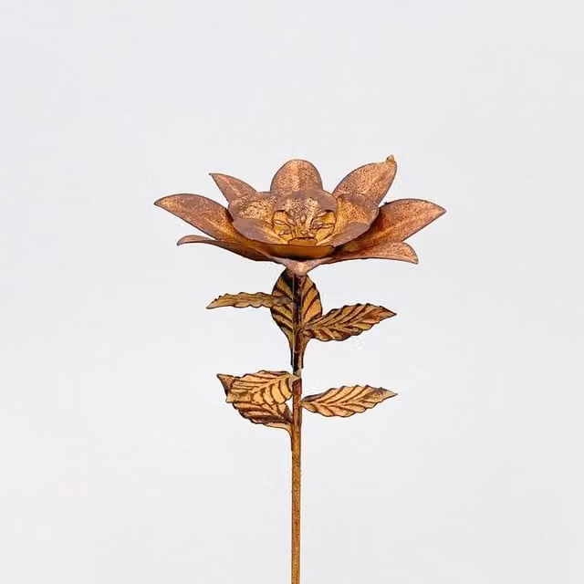 Minster Shabby Chic Metal Garden Stake in Brown, W: 20 cm, H: 71 cm