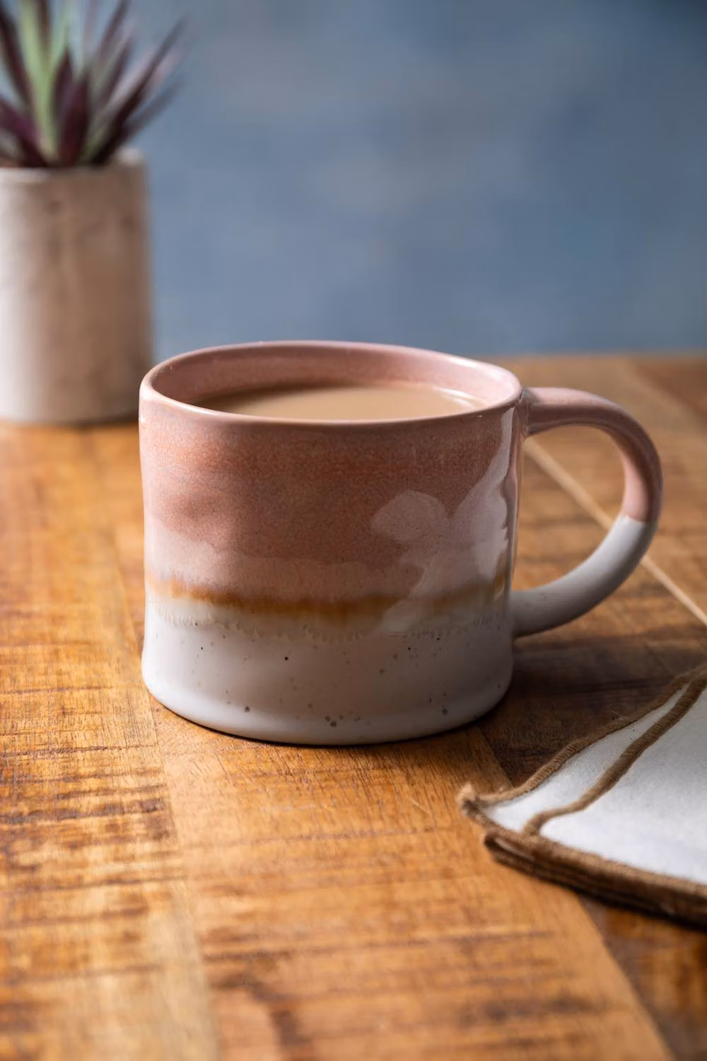 Mikasa Set of 4 Pink and White Reactive Glaze Stoneware Mugs, 450 ml – 2