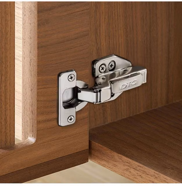 Living and Home 2 Piece Set of 110 Degree Soft Close Half Overlay Cabinet and Wardrobe Door Hinges in Silver