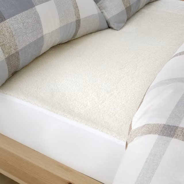 Catherine Lansfield Thermal Fleece Fitted Underblanket in Cream, W/D/H: 150 x 200 cm – 1