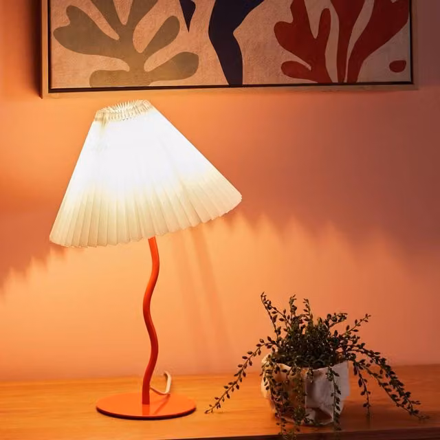 Wyld and Coco Retro Table Lamp with Orange Metal Base and White Pleated Shade – 1