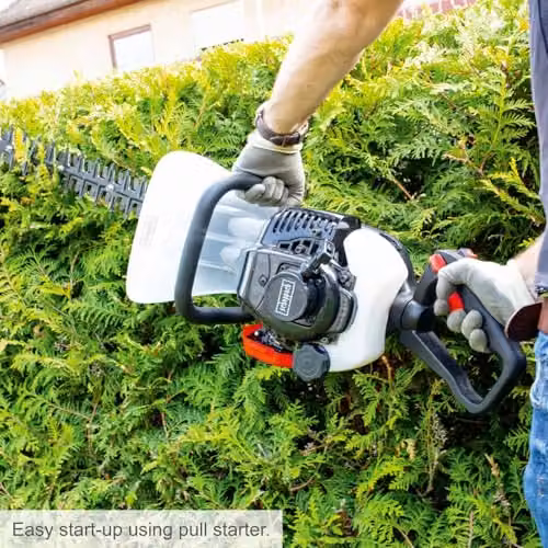Scheppach HTH250/240P Red Petrol Hedge Trimmer with 27mm Cutting Capacity and Reciprocating Steel Blade – 3