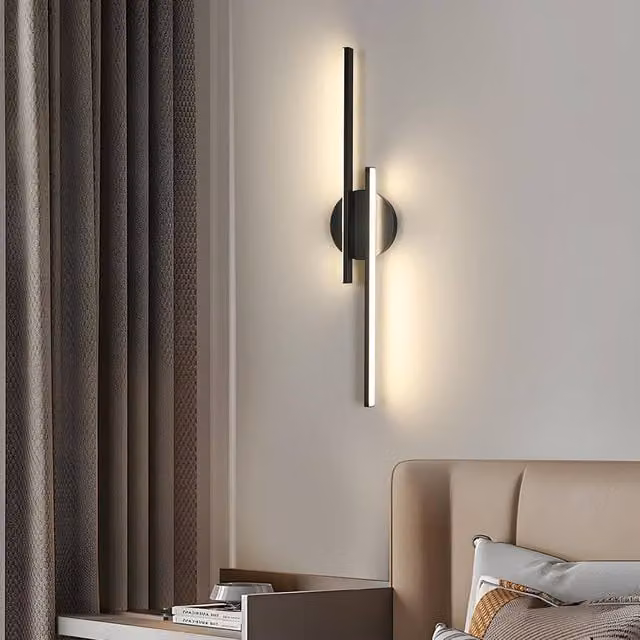 Goeco Modern LED Indoor Wall Lamp, 24 W Up and Down Light in Black