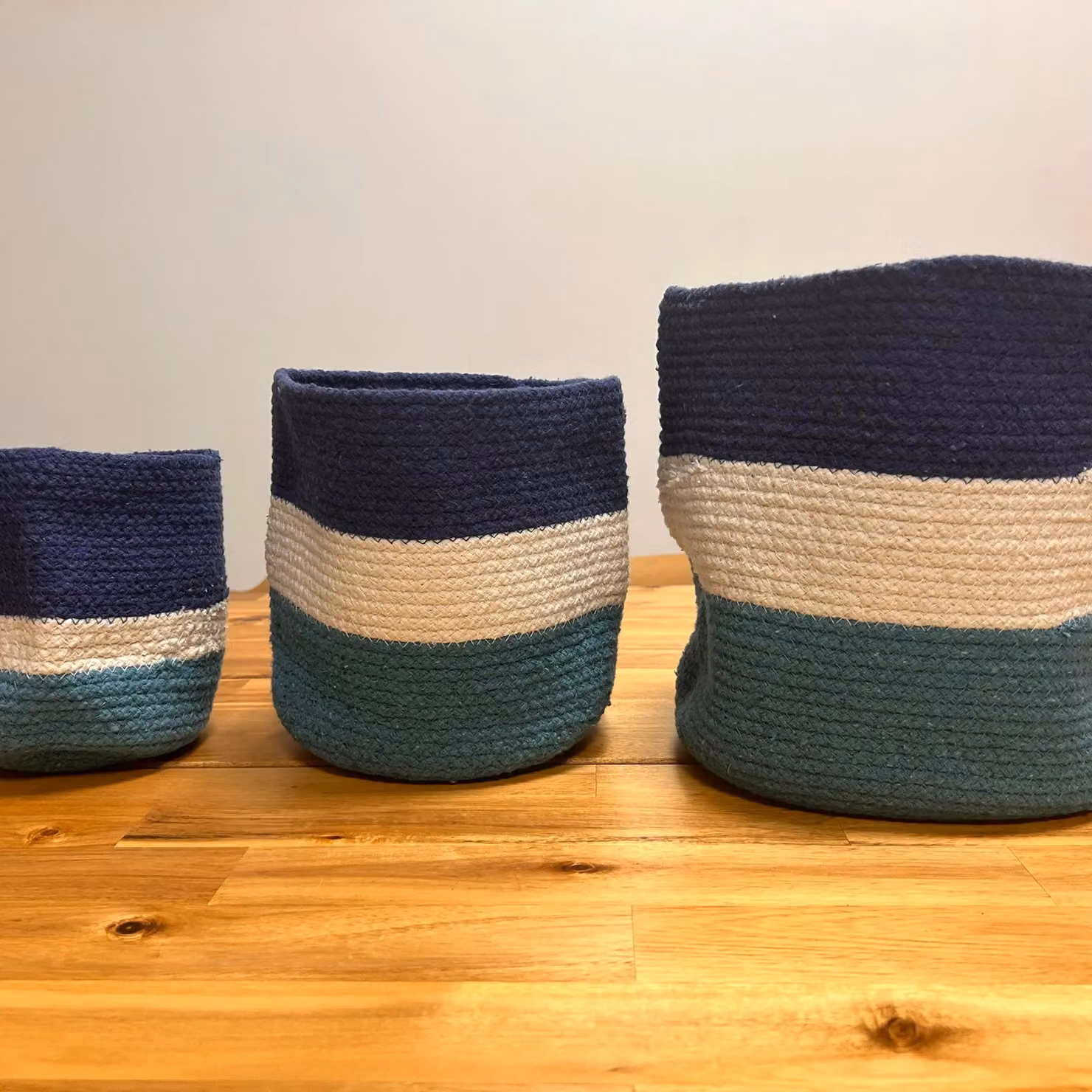 KDMD Set of 3 Evil Eye Jute Rope Baskets in Blue, White and Petrol – 2