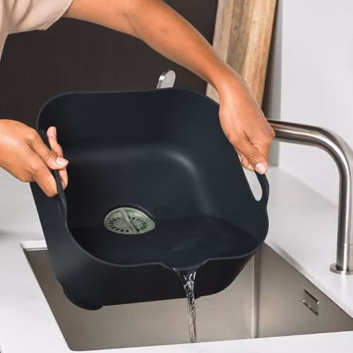 ReBorn Recycled Plastic Washing Up Bowl with Handles and Feet, 9L, Sage Green and Charcoal Grey – 4