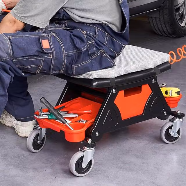Ventryn Multicolour Rolling Stool with 135kg Capacity for Mechanics and Garage Work, W/D/H: 33.5 x 39.0 x 64.0 cm