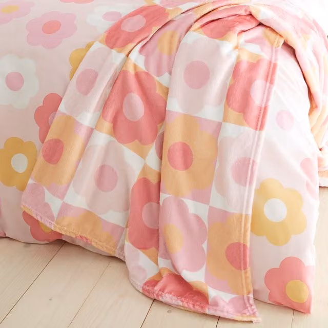 Catherine Lansfield Retro Daisy Pink Floral Fleece Throw, W: 130 cm, L: 170 cm