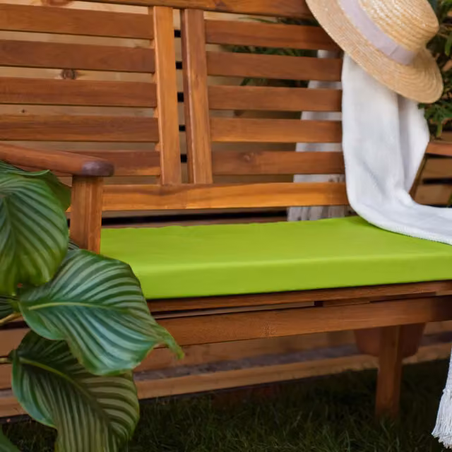Garden Mile Weatherproof Rectangular Garden Bench Cushion in Green