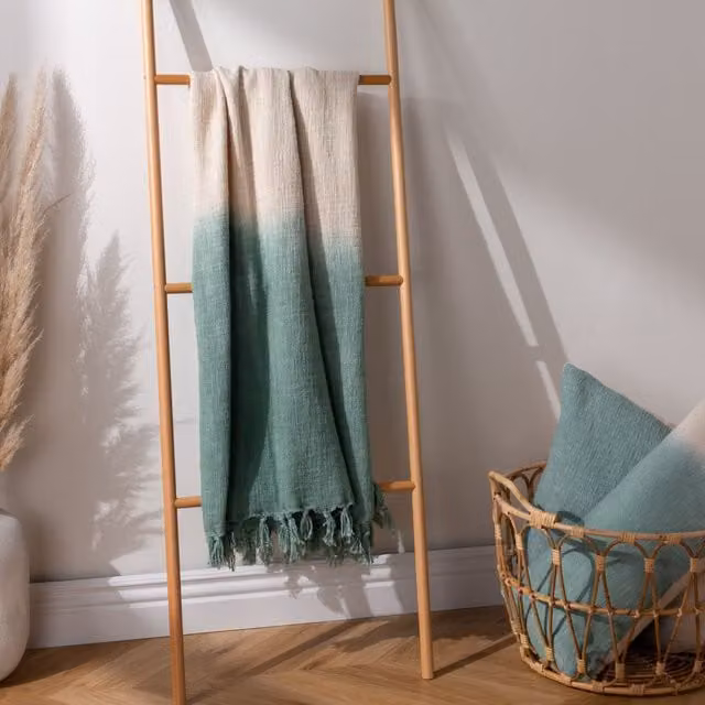 Furn Mizu Enzyme Washed Slub Dip-Dye Tasselled Cotton Throw in Green, W/D/H: 130 x 170 cm
