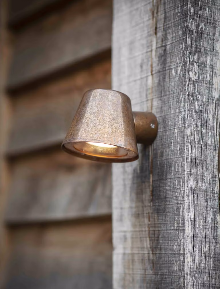 Regent Mast Post Light in Copper
