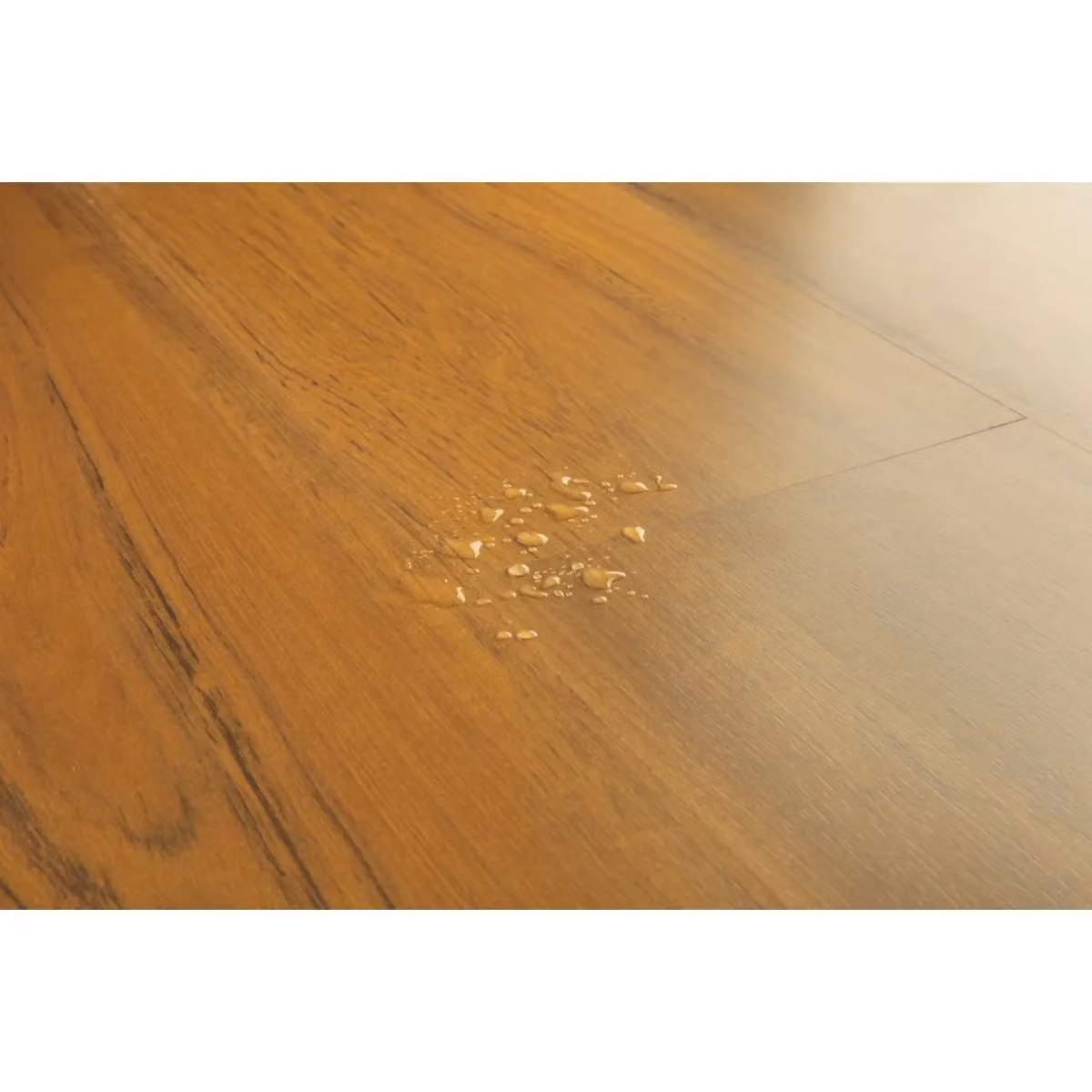 Vinyl Flooring UK Class 800 Wood Look Laminate Flooring in Fawn, 8mm Thickness, 7 Planks, Covers 1.596sqm – 2