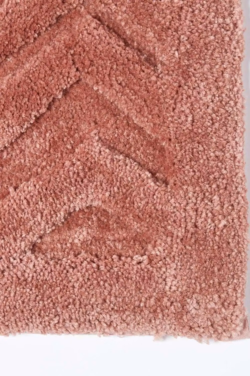 HOMESCAPES Sandwood Blush Pink Super Absorbent Soft Bathmat with Chevron Geometric Pattern and Non-Slip Backing, W: 50 cm, D: 80 cm – 2