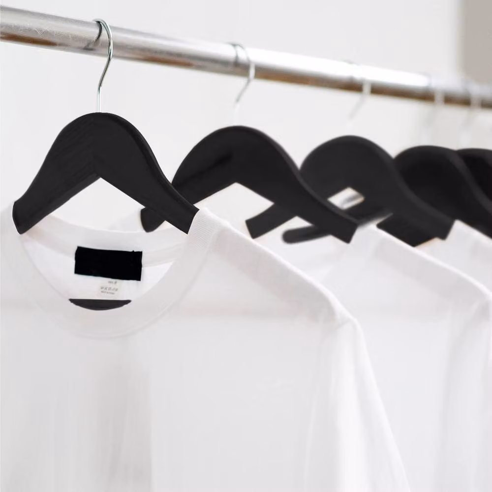 Dyzi 20 Pack Black Wooden Clothes Hangers with Non-Slip Bar, Notches and Swivel Hook – 6