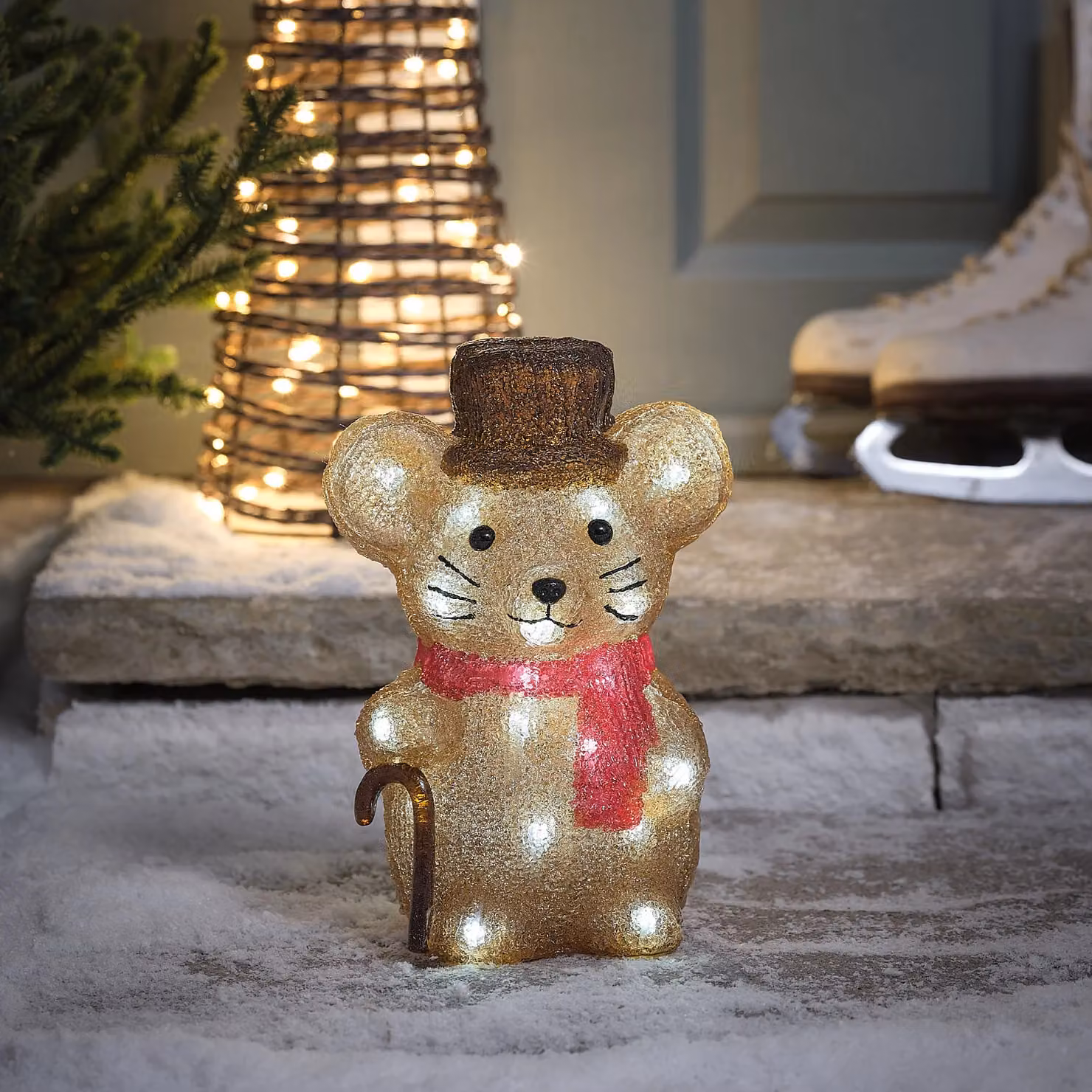 Lights4fun Merlin Mouse LED 3D Acrylic Christmas Tabletop Figure in Red and Gold, Height: 25.3 cm