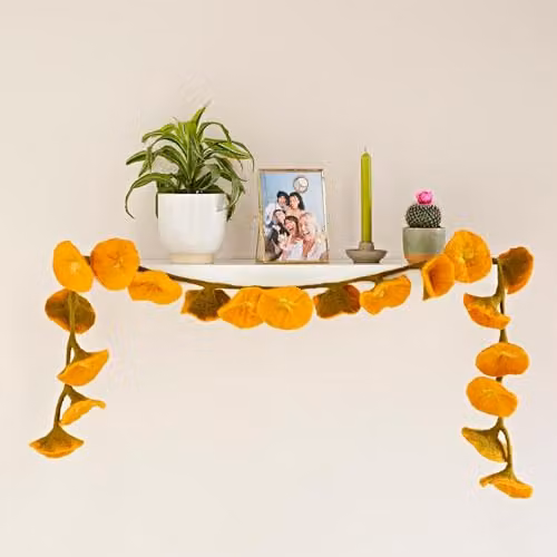 Paper High Handcrafted Felt Flower Garland in Yellow, 160 cm Long with 20 Flowers – 3