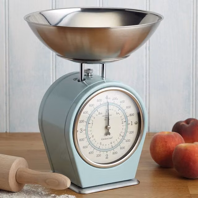 KitchenCraft Living Nostalgia Manual Mechanical Kitchen Scales with Analog Display, Blue and Silver, 4kg