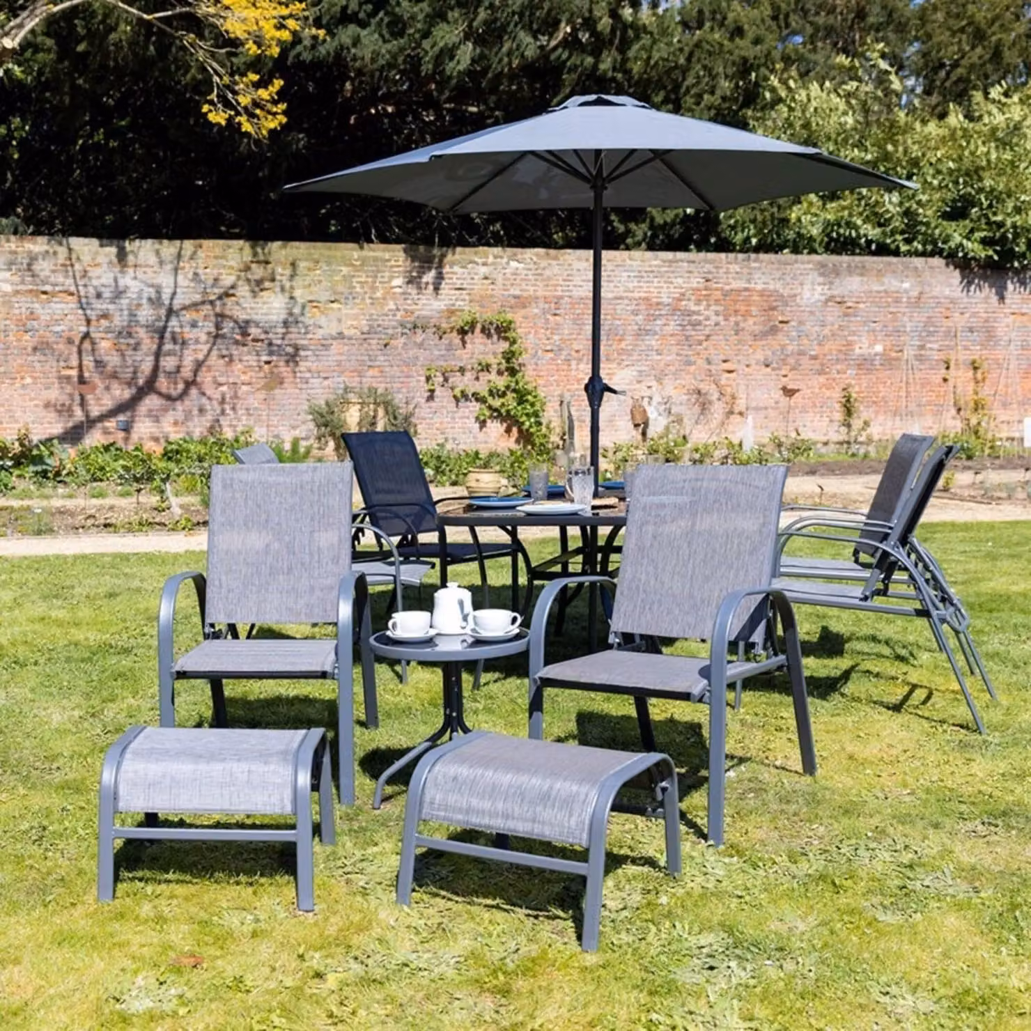 Hectare 6 Seater Grey Dining Set with Glass Table and Reclining Chairs – 1