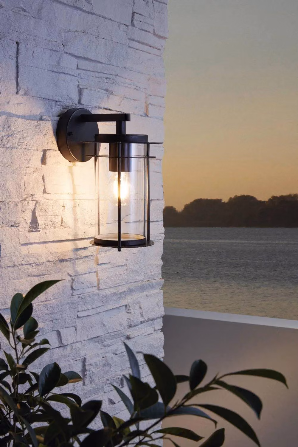 Eglo Valdeo IP44 Modern Outdoor Wall Light in Black with Transparent Glass – 2