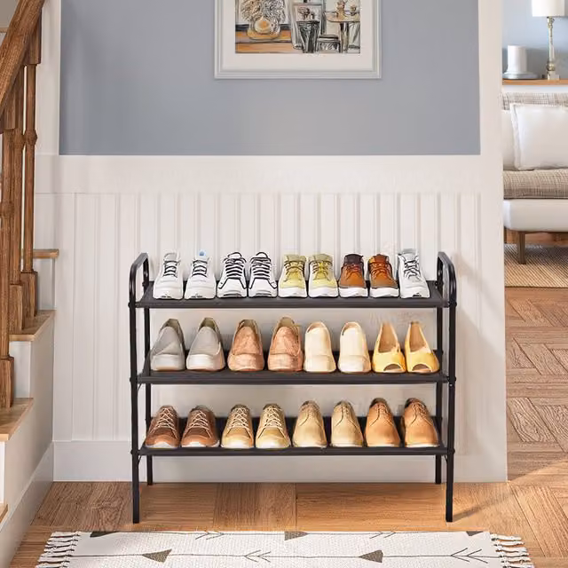 Livingandhome Modern Matt Bronze and Black Metal Shoe Rack