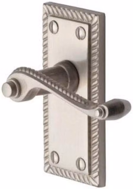 Golden Grace Brushed Chrome Lever Door Handles in Silver
