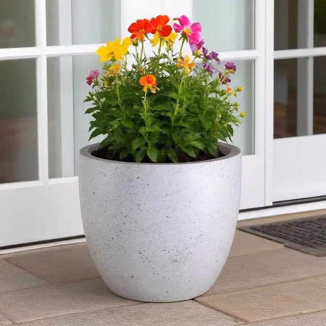 Idealist Set of 3 Speckled Grey Round Outdoor Plant Pots in Ceramic and Concrete