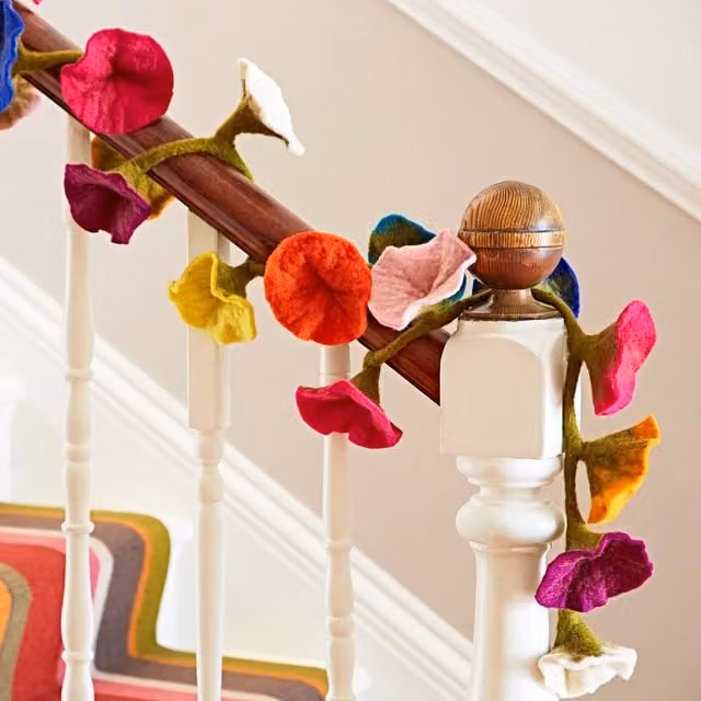 Paper High Handcrafted Felt Flower Garland, Multicoloured, Length: 160 cm – 1